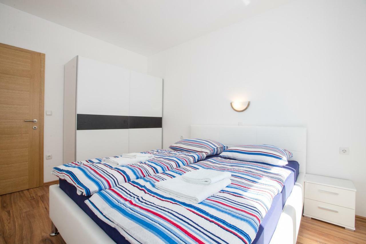 Apartments Petrusic Supetarska Draga Pokój zdjęcie